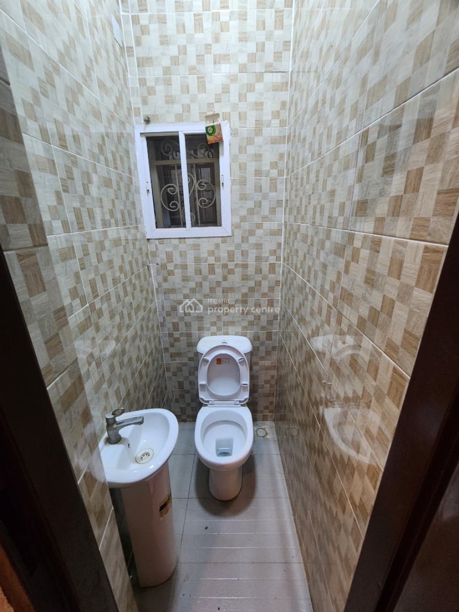 Luxury Two Bedroom Block of Flat, News Engineering Dawaki, Dawaki, Gwarinpa, Abuja, Flat / Apartment for Rent