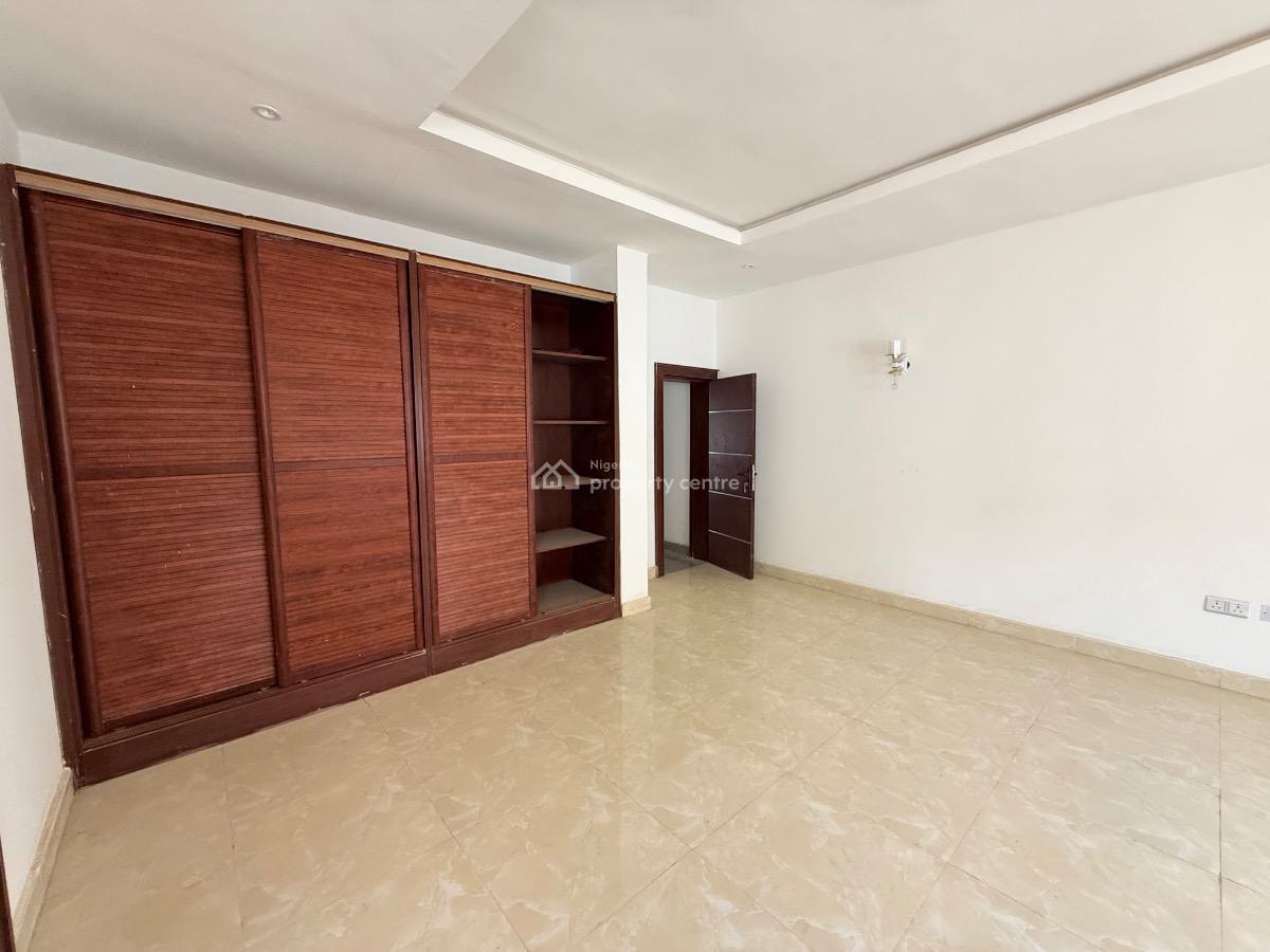 Clean 5 Bedroom Detached House, Fha, Guzape District, Abuja, Detached Duplex for Sale