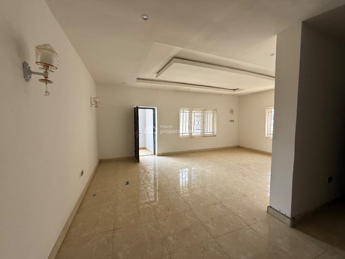 Clean 5 Bedroom Detached House, Fha, Guzape District, Abuja, Detached Duplex for Sale