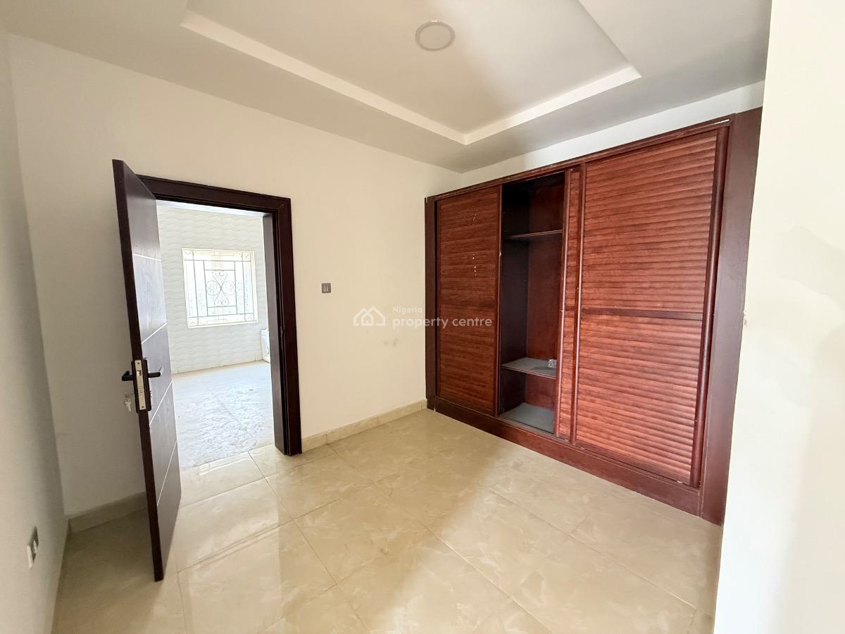 Clean 5 Bedroom Detached House, Fha, Guzape District, Abuja, Detached Duplex for Sale