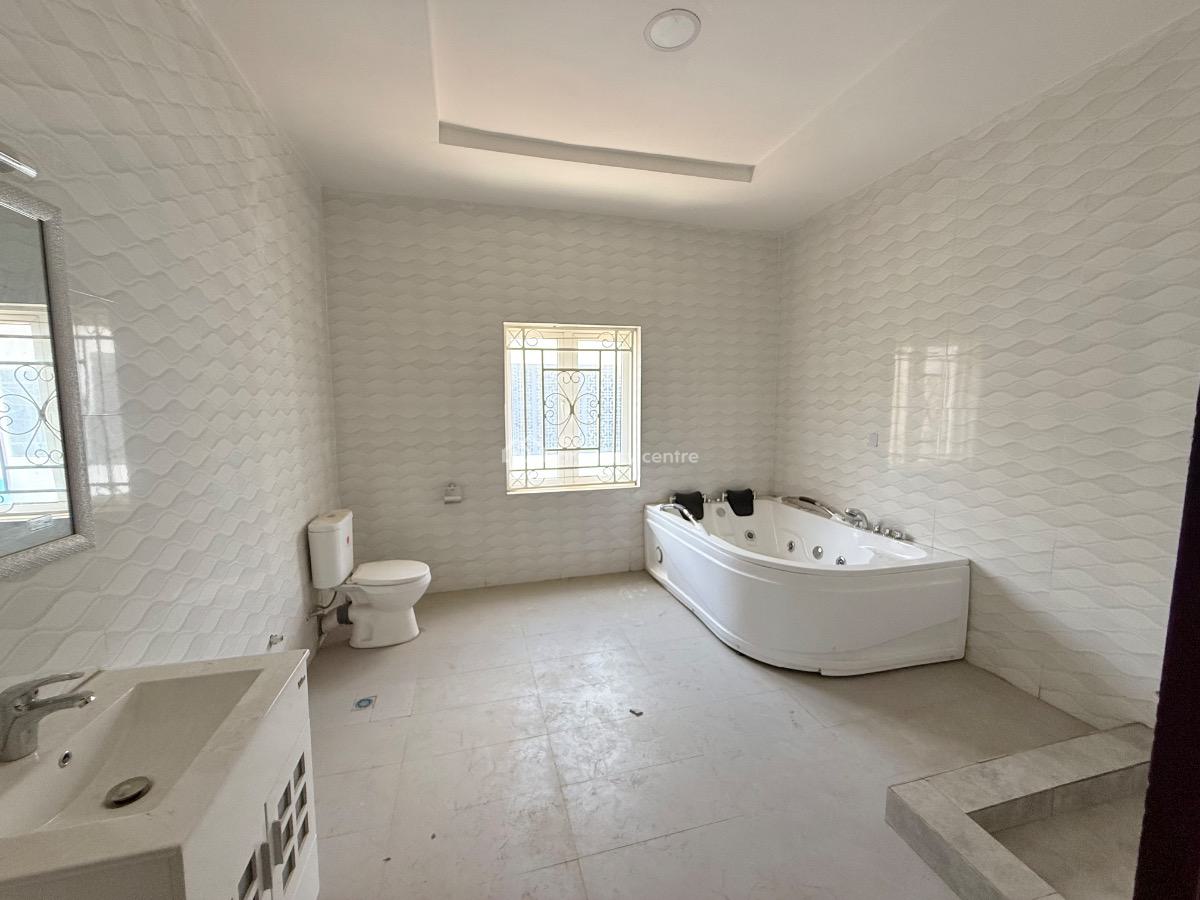Clean 5 Bedroom Detached House, Fha, Guzape District, Abuja, Detached Duplex for Sale