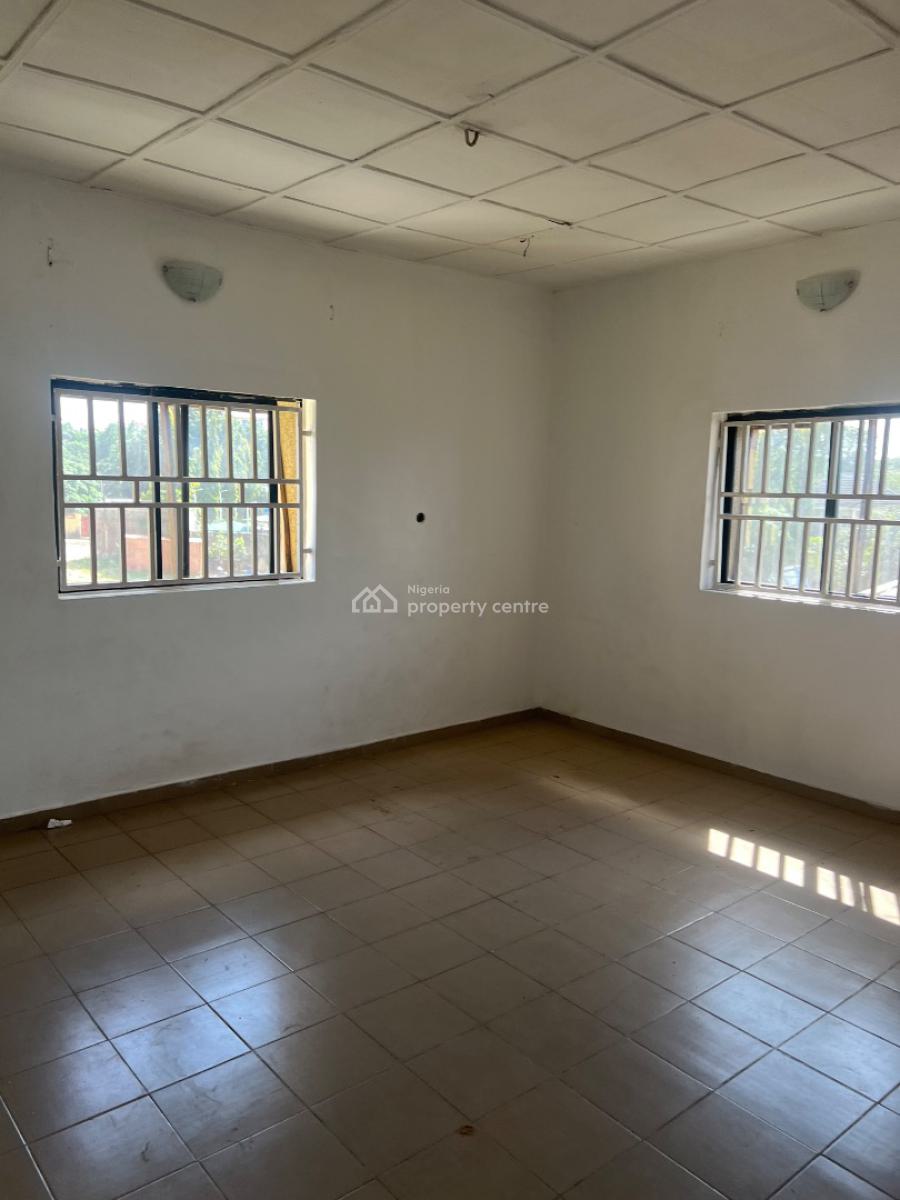 Clean 3 Bedroom Flat, 1st Floor, Tarred Rd , (office/residence), Garki2, Garki, Abuja, Flat / Apartment for Rent