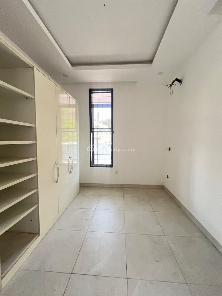 Spacious Five Bedrooms Detached Duplex with Bq, Lekki Phase 1, Lekki, Lagos, Detached Duplex for Sale