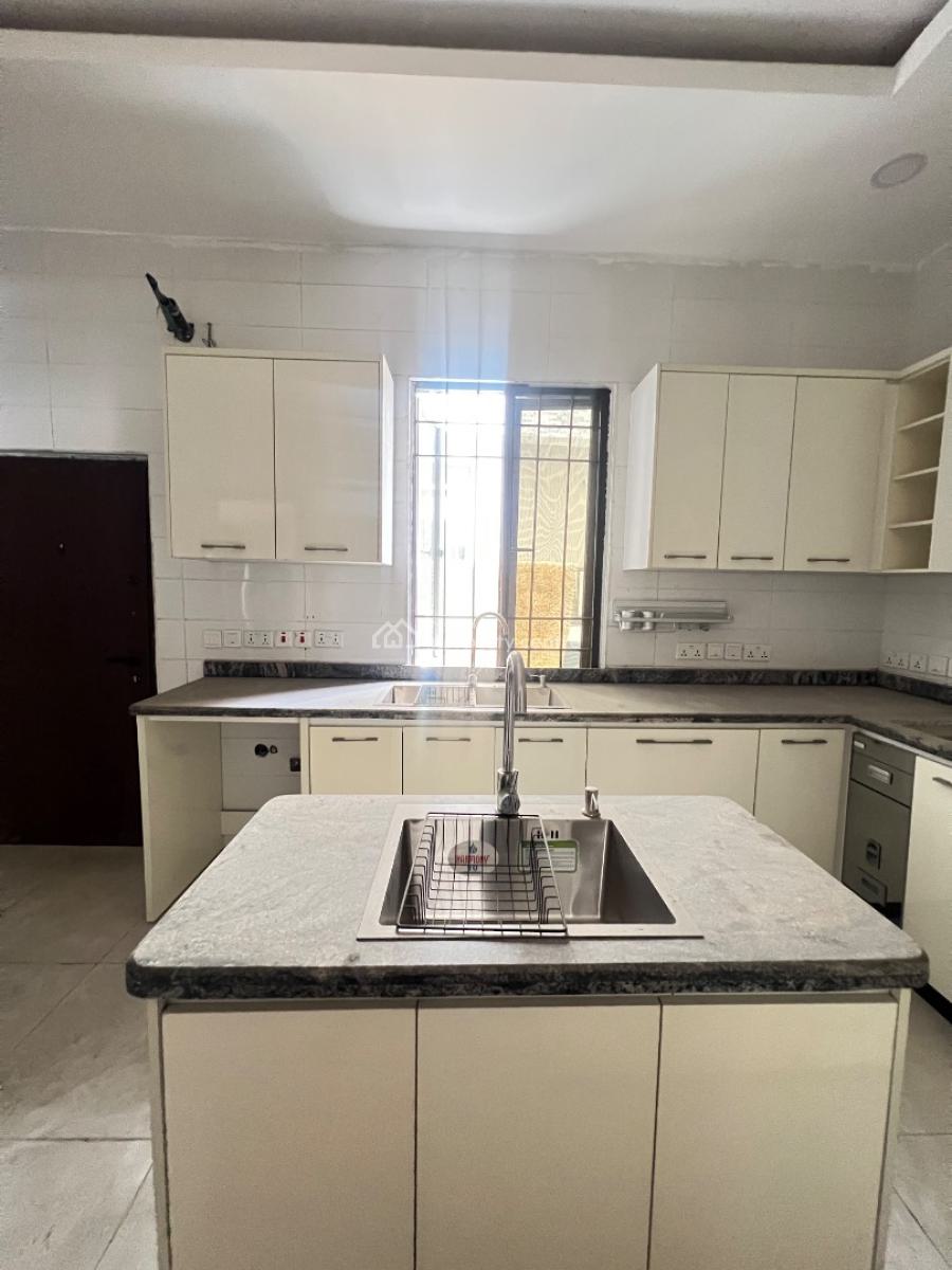 Spacious Five Bedrooms Detached Duplex with Bq, Lekki Phase 1, Lekki, Lagos, Detached Duplex for Sale