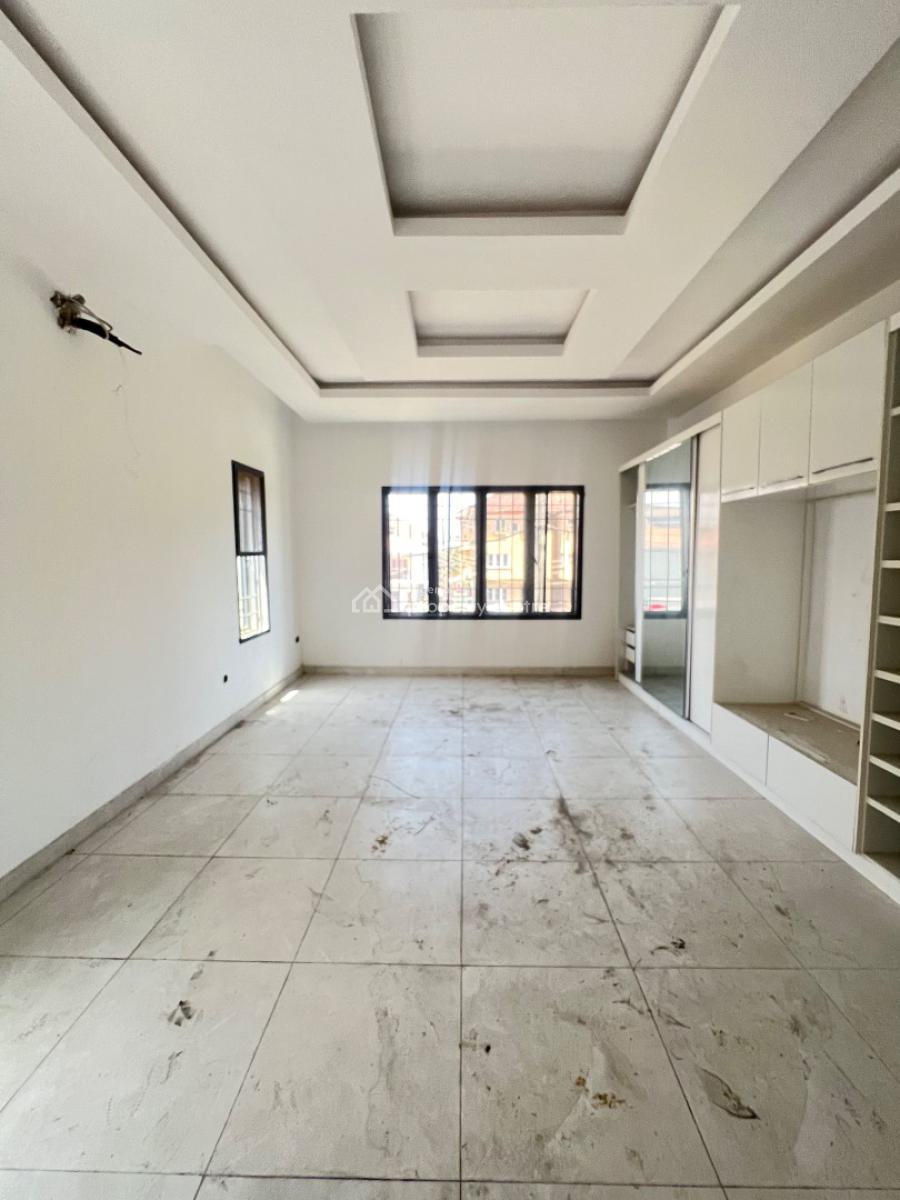 Spacious Five Bedrooms Detached Duplex with Bq, Lekki Phase 1, Lekki, Lagos, Detached Duplex for Sale