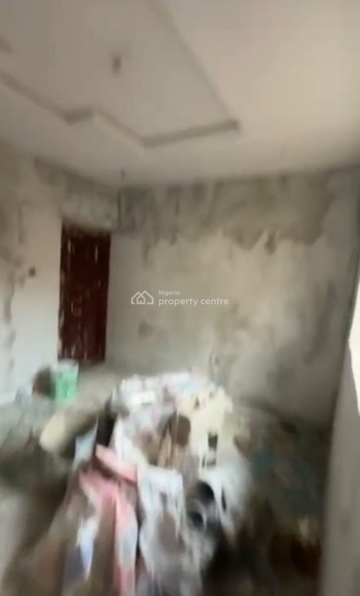 Newly Renovated, Decent Spacious 2 Bedroom Flats, Off Awoyokun, Onipanu, Shomolu, Lagos, Flat / Apartment for Rent