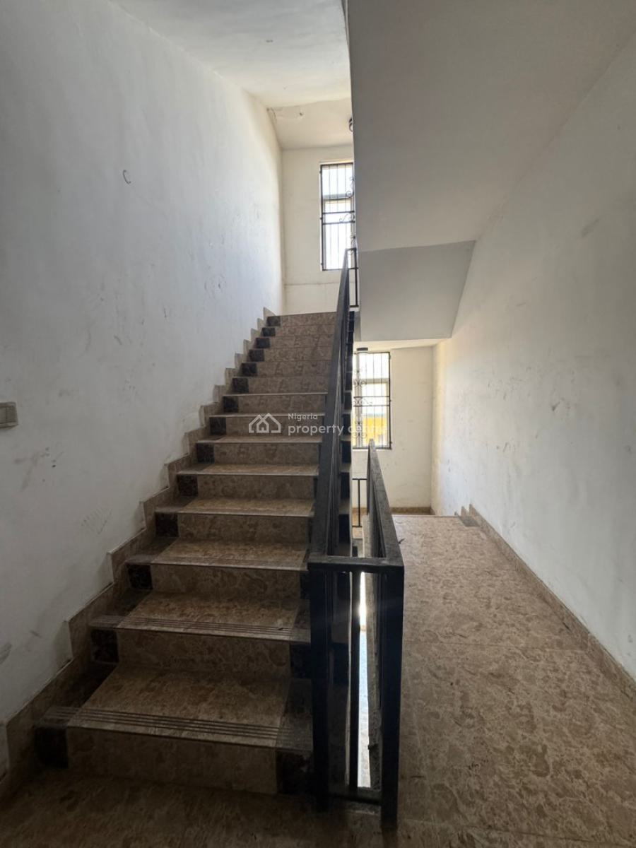 8 Units  of 3 Bedrooms with  B/q, Victoria Island (vi), Lagos, Flat / Apartment for Sale