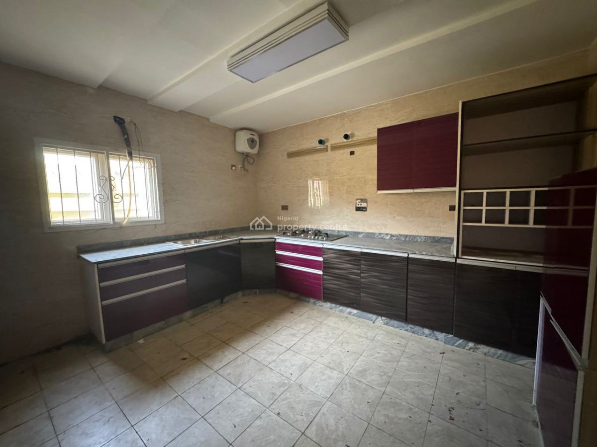 8 Units  of 3 Bedrooms with  B/q, Victoria Island (vi), Lagos, Flat / Apartment for Sale