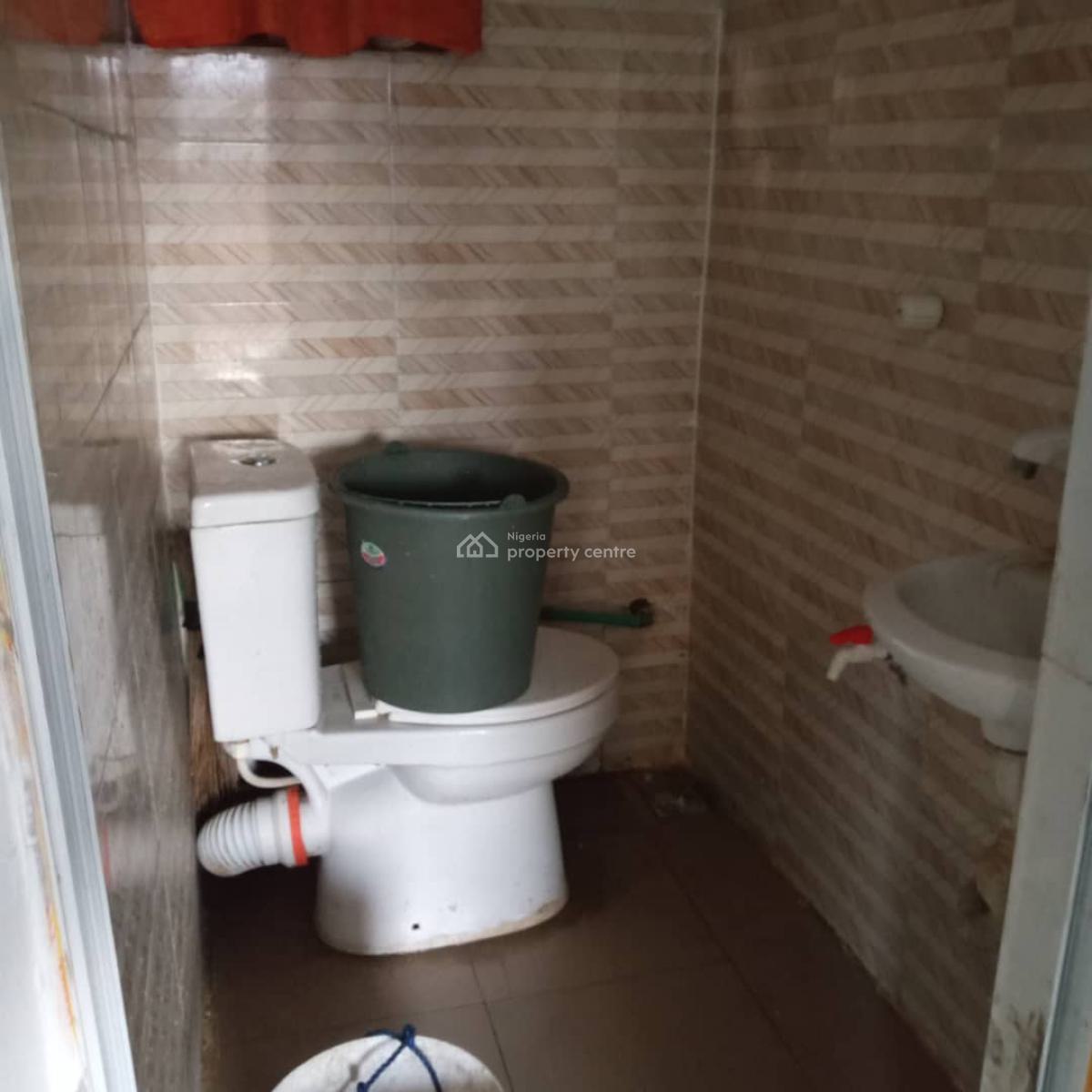 Neat Self Contain on Ground Floor No Flood, Igbo Efon, Lekki, Lagos, Self Contain (single Rooms) for Rent