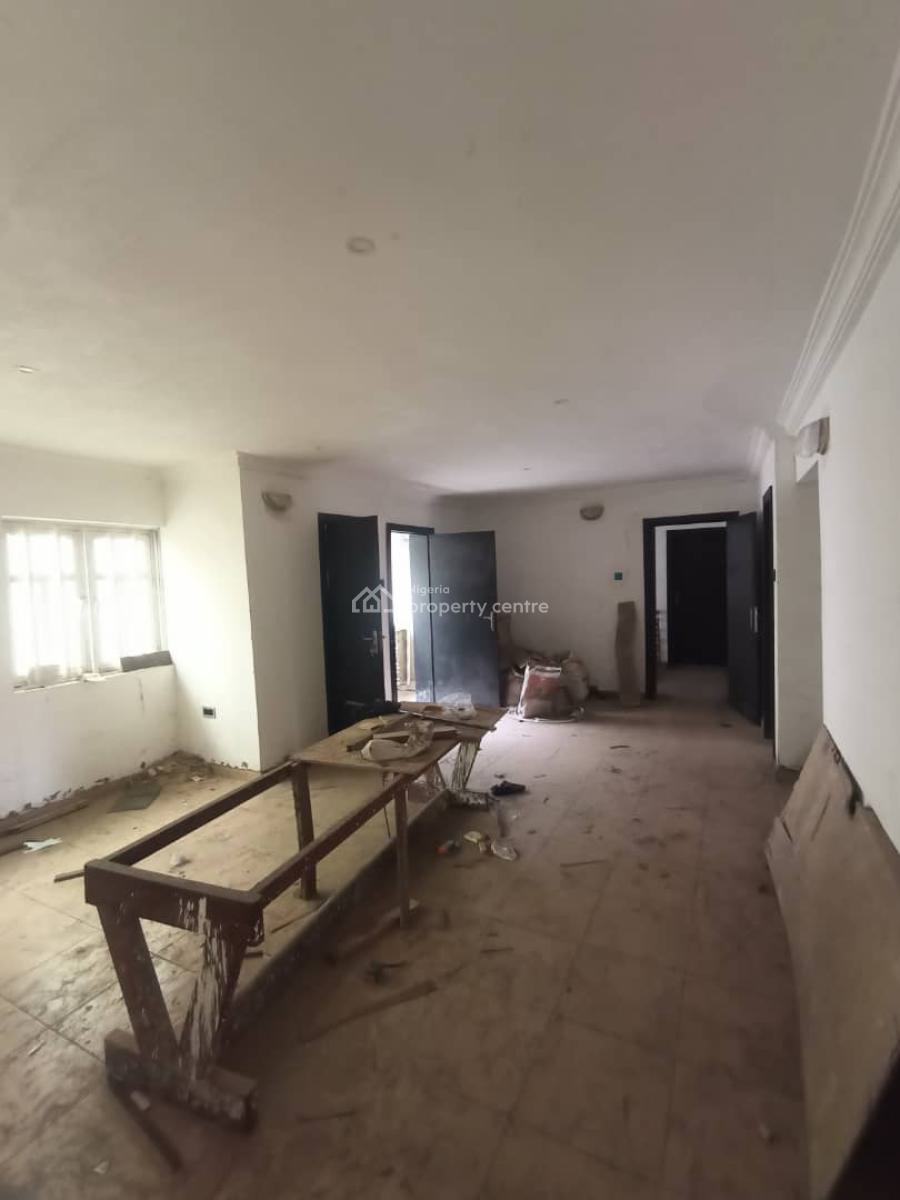 4units of Newly Renovated 3-bedroom Apartments, Ilupeju, Ilupeju, Lagos, Flat / Apartment for Rent
