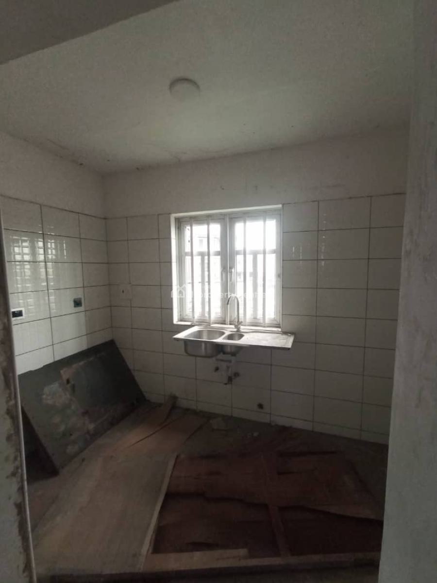 4units of Newly Renovated 3-bedroom Apartments, Ilupeju, Ilupeju, Lagos, Flat / Apartment for Rent