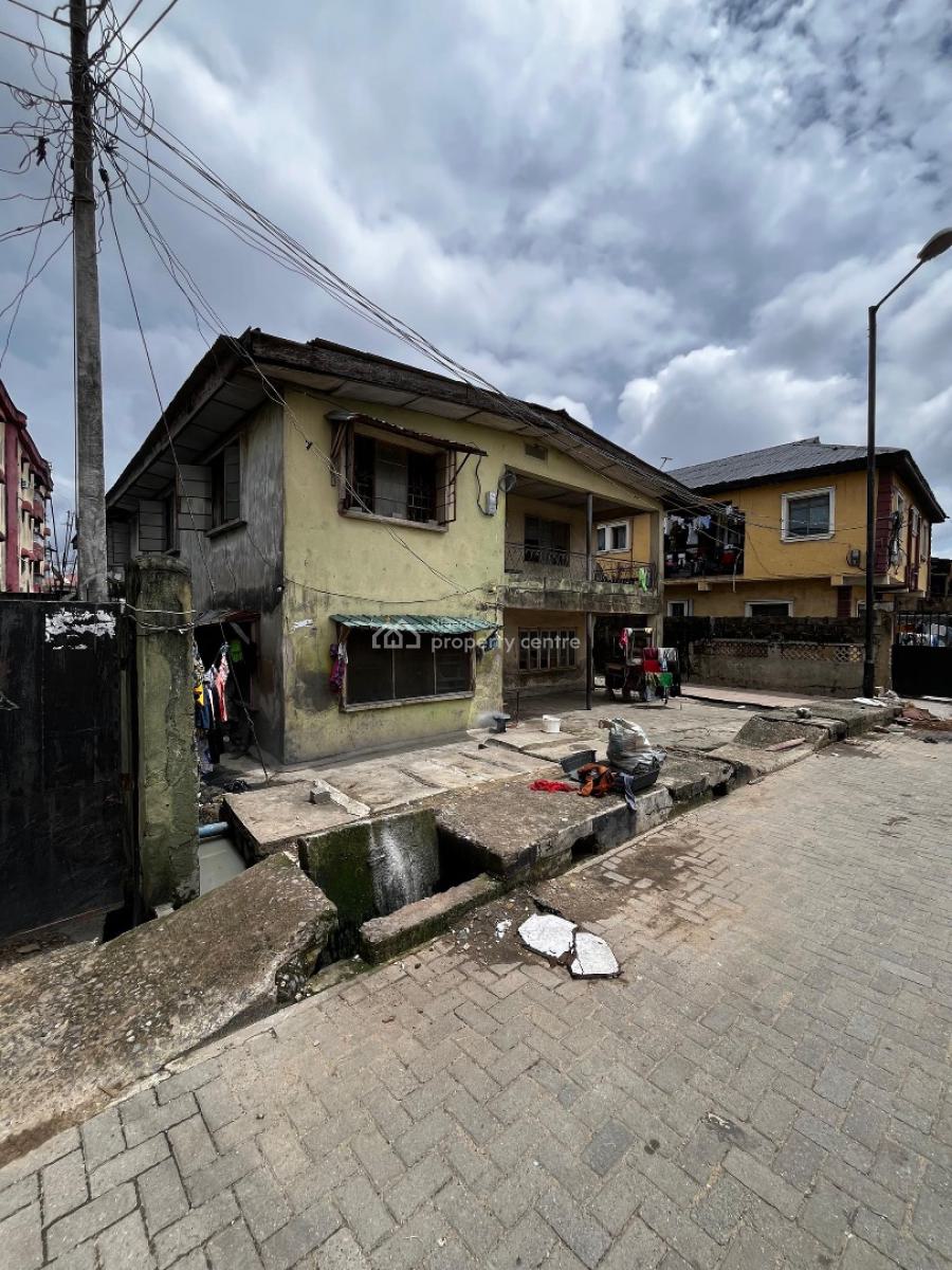 Dilapidated Building on a Full Plot of Land Buy Demolish and Erect New, Ijesha, Surulere, Lagos, Mixed-use Land for Sale