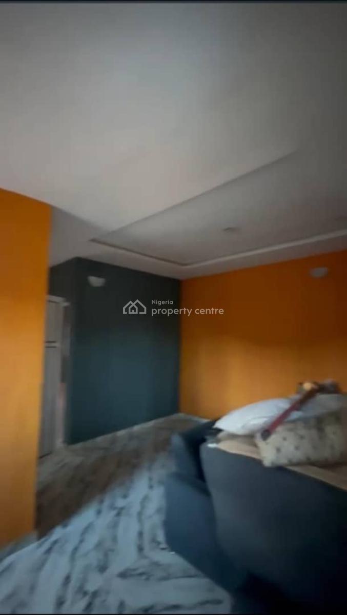 Lovely 2 Bedroom Flat, Off Pedro Road, Shomolu, Lagos, Flat / Apartment for Rent