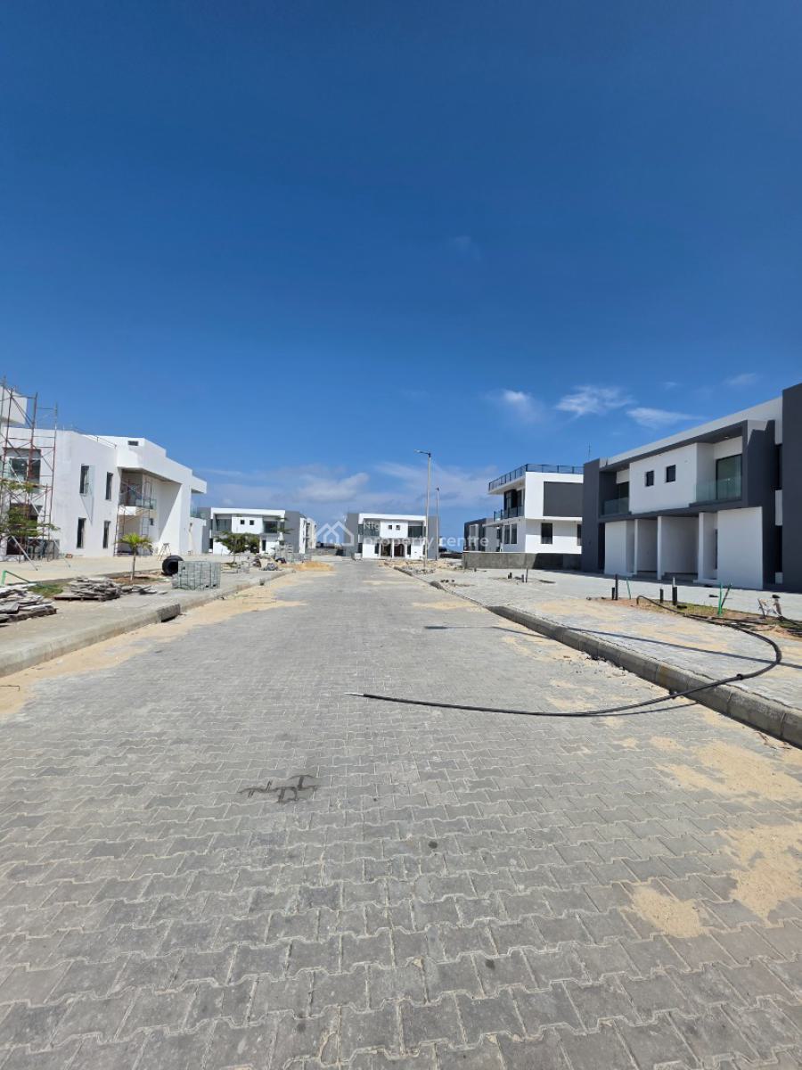 Primed 660sqm & 1020sqm in a Beautiful Estate, Maiyegun Beach Estate, Jakande, Lekki, Lagos, Residential Land for Sale