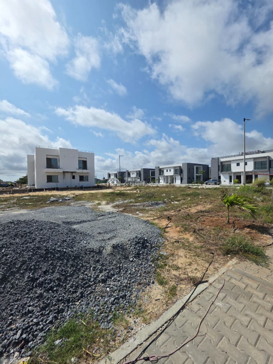 Primed 660sqm & 1020sqm in a Beautiful Estate, Maiyegun Beach Estate, Jakande, Lekki, Lagos, Residential Land for Sale