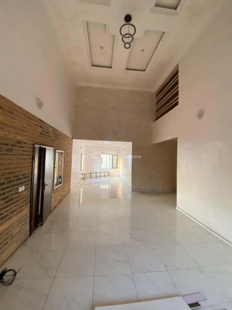 Serviced 4 Bedroom Terrace Duplex in a Perfect Estate, Osapa, Lekki, Lagos, Terraced Duplex for Rent