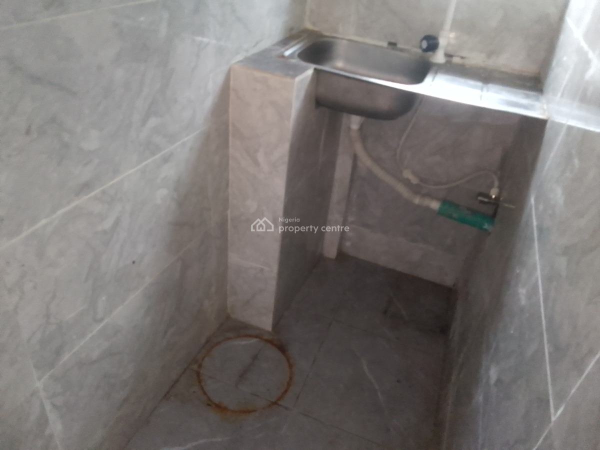 Luxury Selfcon with Excellent Features, Rovers Estate Rd, Ogombo, Ajah, Lagos, Self Contain (single Rooms) for Rent