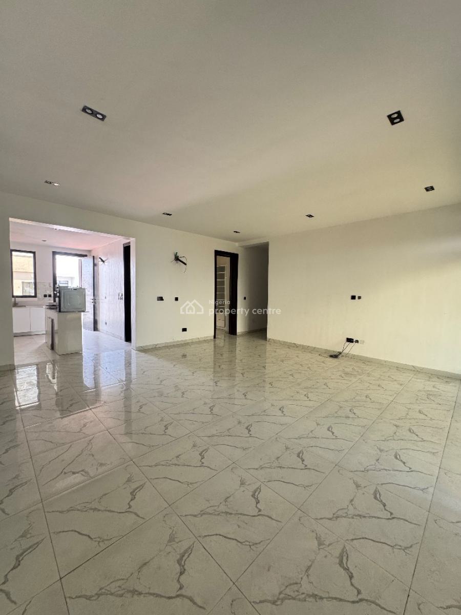 3 Bedroom Penthouse with Elevators, Lekki Phase 1, Lekki, Lagos, Flat / Apartment for Rent