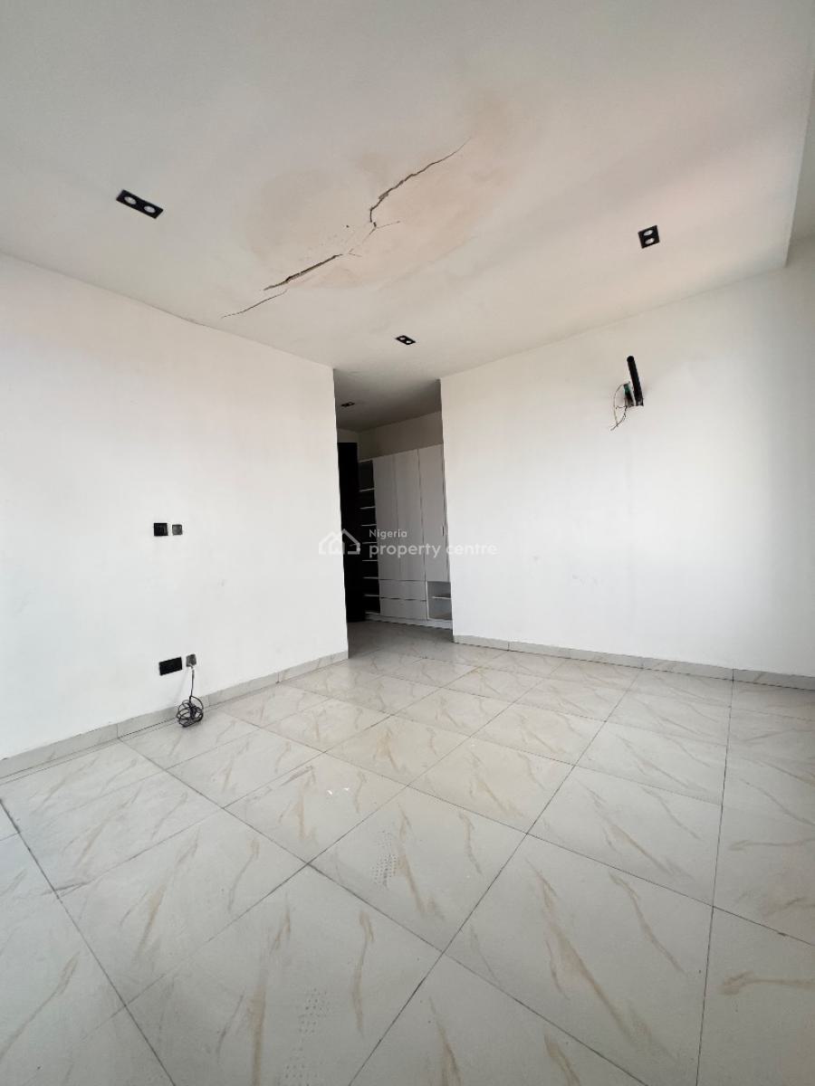 3 Bedroom Penthouse with Elevators, Lekki Phase 1, Lekki, Lagos, Flat / Apartment for Rent