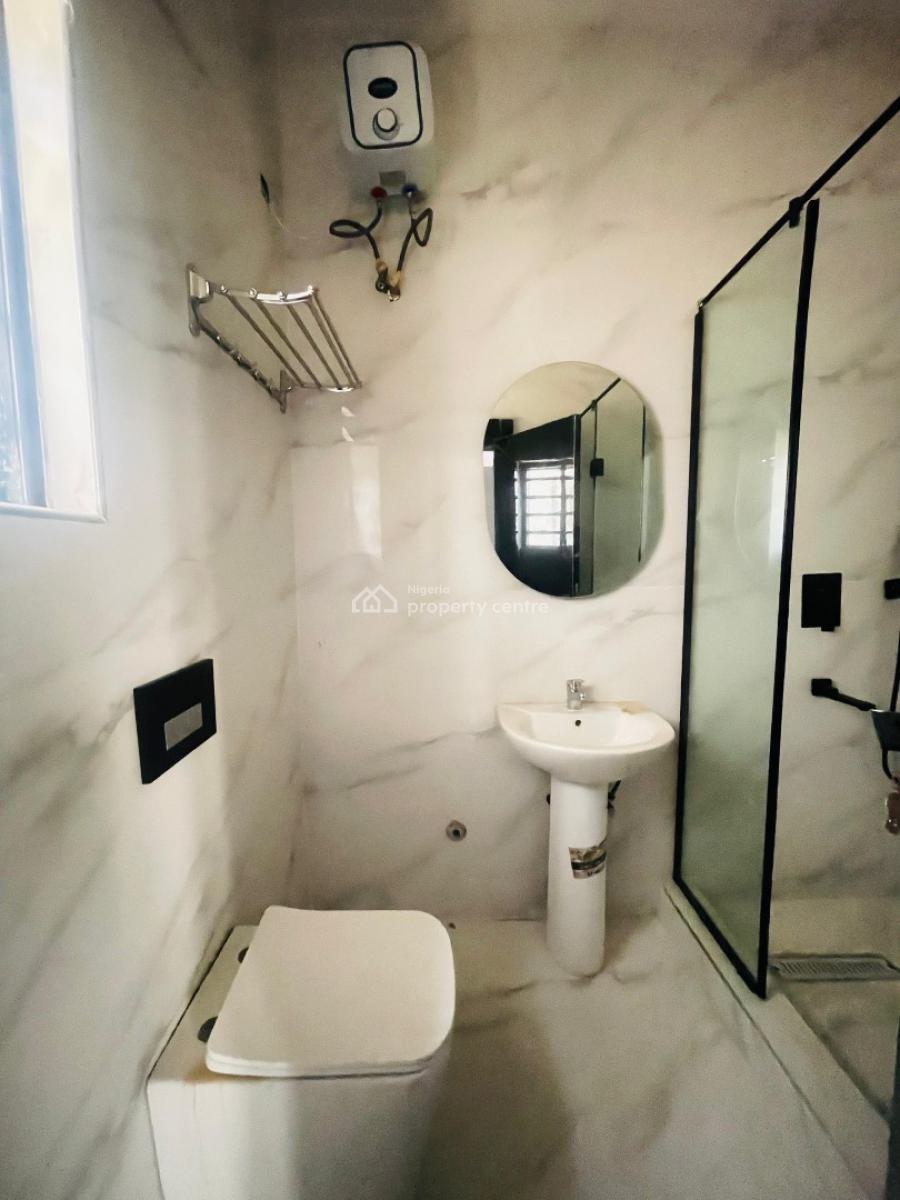Lovely Built 5 Bedroom Detached Plus Pool with Bq, Lekki, Lagos, Detached Duplex for Sale