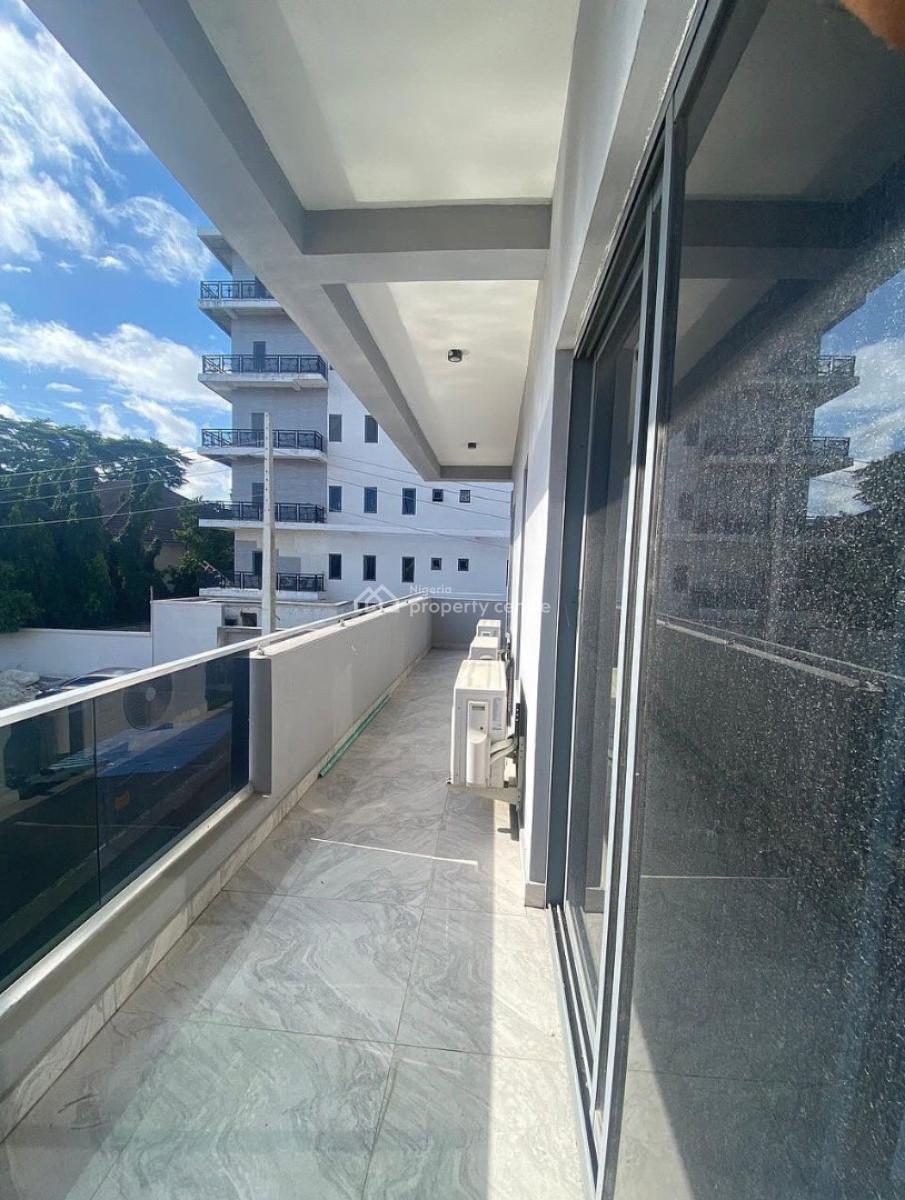 Spacious 2 Bedroom Serviced Apartment, Lekki Phase 1, Lekki, Lagos, Flat / Apartment for Rent