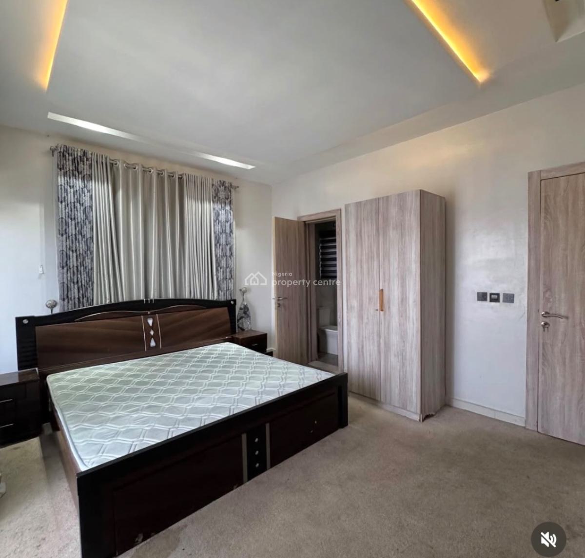 Fully Furnished 4 Bedroom Penthouse, Lekki Phase 1, Lekki, Lagos, Flat / Apartment for Rent