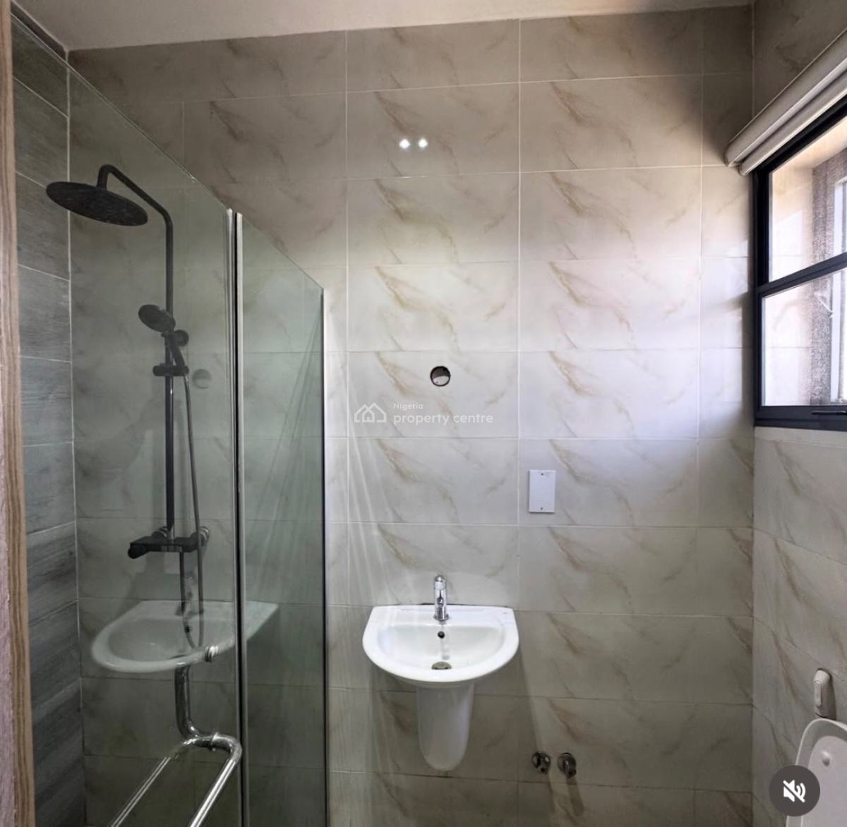 Fully Furnished 4 Bedroom Penthouse, Lekki Phase 1, Lekki, Lagos, Flat / Apartment for Rent