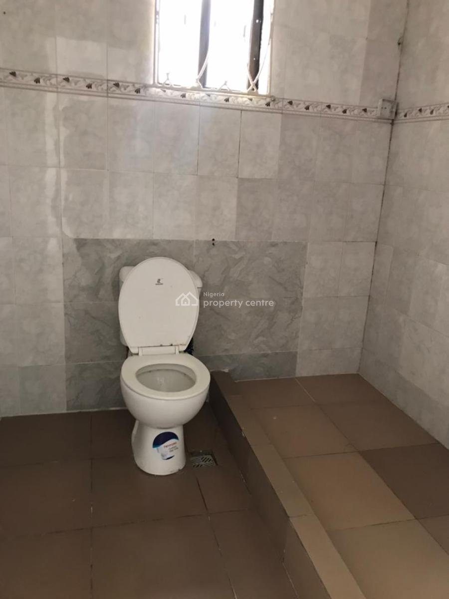 Very Standard Mini Flat Apartment Upstairs, Off Admiralty Way, Lekki Phase 1, Lekki, Lagos, Mini Flat (room and Parlour) for Rent