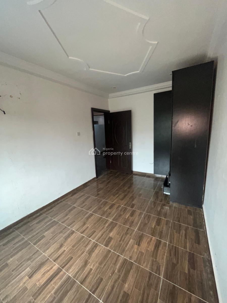 Well Renovated 2bedroom Apartment, Chevron Drive, Lekki Phase 2, Lekki, Lagos, Flat / Apartment for Rent