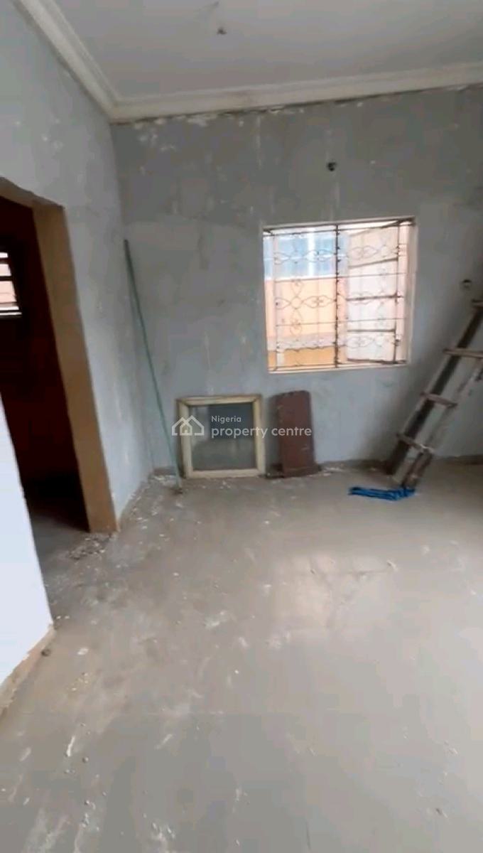 Standard 3-bedroom Flat, Kilo, Surulere, Lagos, Flat / Apartment for Rent