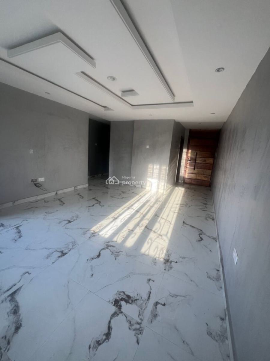 Specious 3 Bedroom Apartment, Ajah, Lagos, Flat / Apartment for Rent