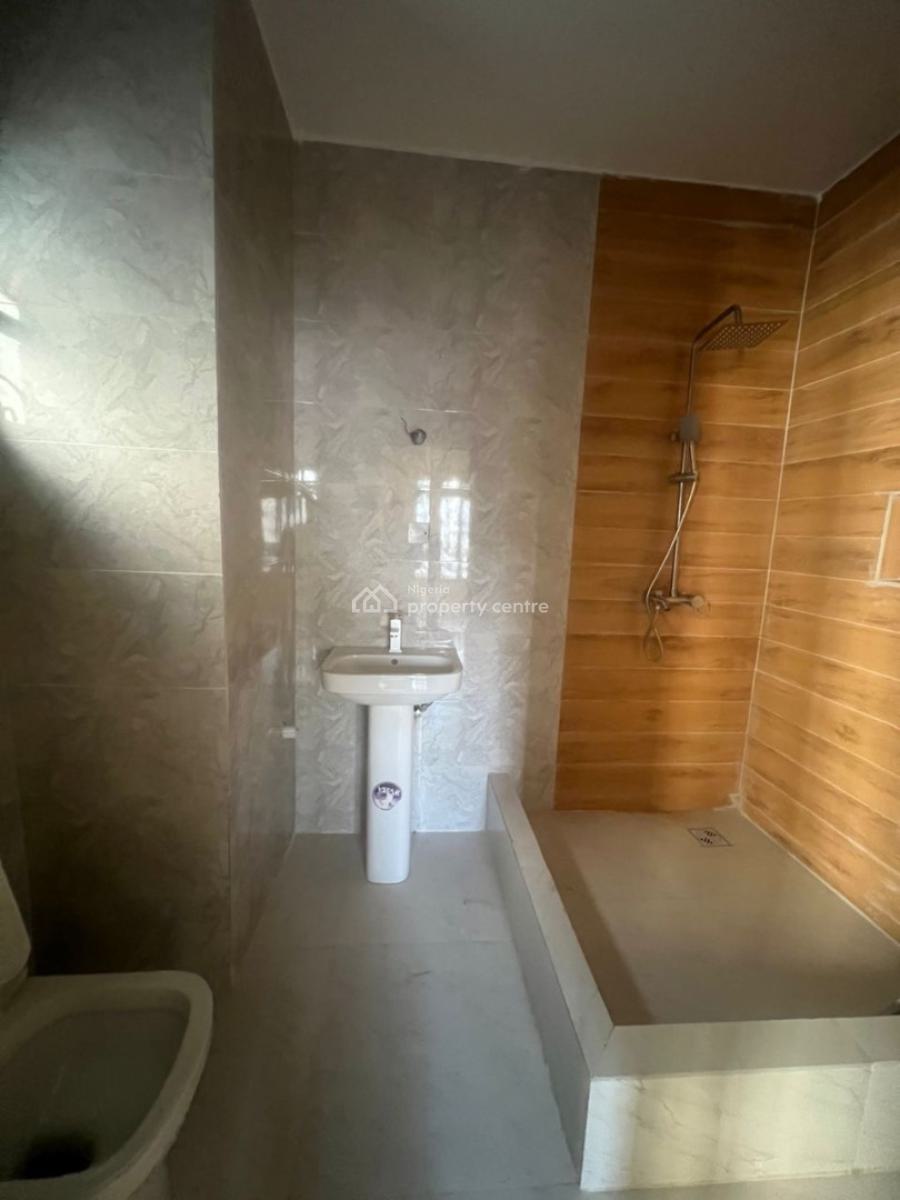 Specious 3 Bedroom Apartment, Ajah, Lagos, Flat / Apartment for Rent