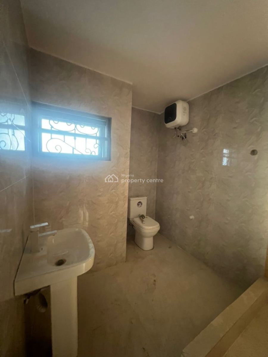 Specious 3 Bedroom Apartment, Ajah, Lagos, Flat / Apartment for Rent