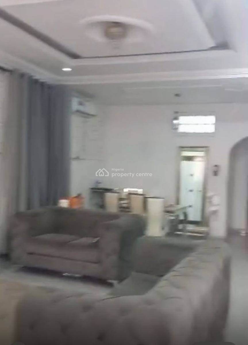 Well Maintained 3 Bedroom Flat + a Room Bq, Anthony Village, Maryland, Lagos, House for Rent