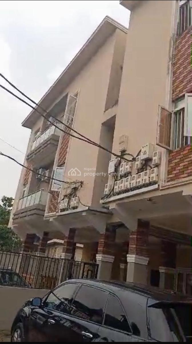 Well Maintained 3 Bedroom Flat + a Room Bq, Anthony Village, Maryland, Lagos, House for Rent