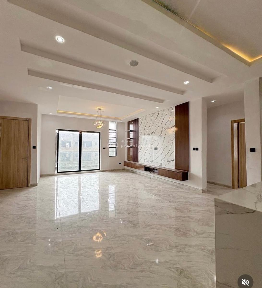 Spacious 2 Bedroom Apartment, Ikota, Lekki, Lagos, Block of Flats for Sale