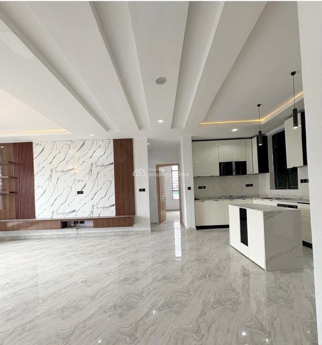 Spacious 2 Bedroom Apartment, Ikota, Lekki, Lagos, Block of Flats for Sale
