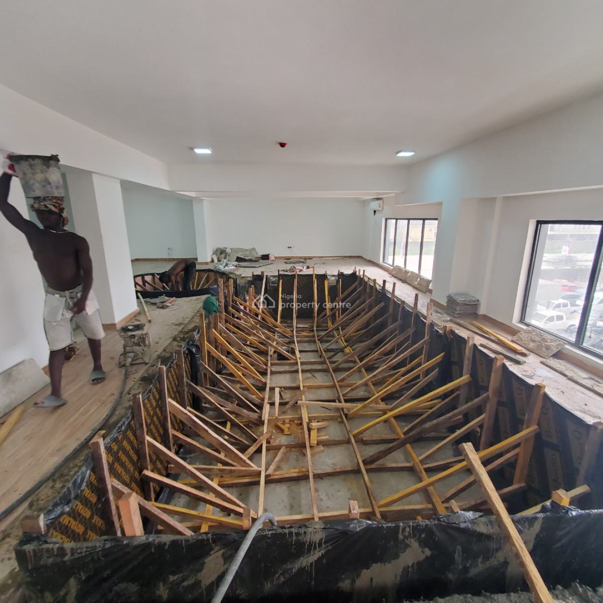 Excellent 2 Bedroom Apartment, Lekki Phase 1, Lekki, Lagos, Flat / Apartment for Sale