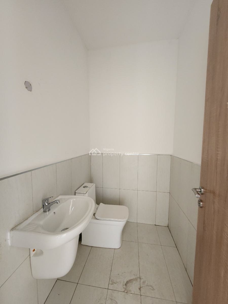 Fully Serviced 2 Bedroom Apartment with Bq, Lekki Phase 1, Lekki, Lagos, Flat / Apartment for Rent