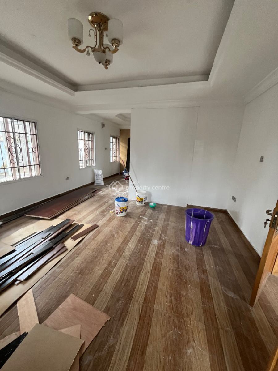 Luxury Beautiful Spacious Parlor Space in a Shared Apartment, Mobil Road Ilaje, Ajah, Lagos, Self Contain (single Rooms) for Rent