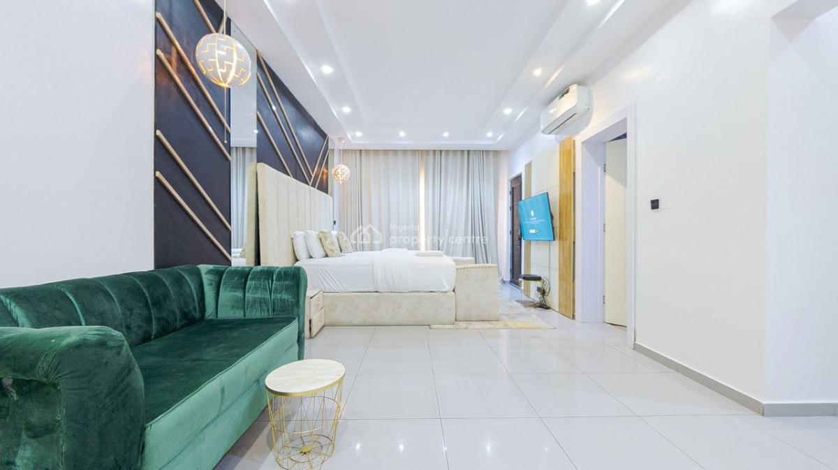 Seaview 4 Bedroom Apartment with Pool, Gym and Snooker, Lekki Phase 1, Lekki Phase 1, Lekki, Lagos, Flat / Apartment Short Let