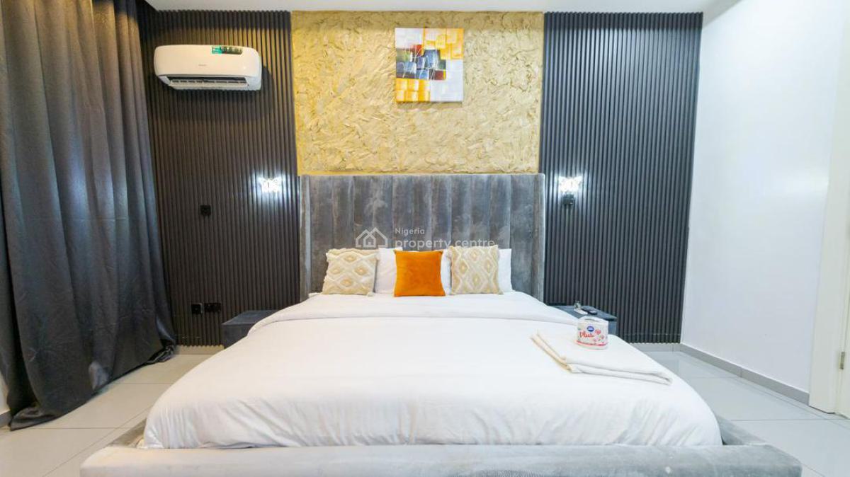 Seaview 4 Bedroom Apartment with Pool, Gym and Snooker, Lekki Phase 1, Lekki Phase 1, Lekki, Lagos, Flat / Apartment Short Let