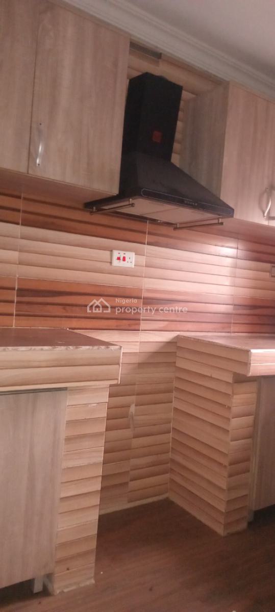 Now Available, Off Mobil Road, Ilaje, Ajah, Lagos, Flat / Apartment for Rent