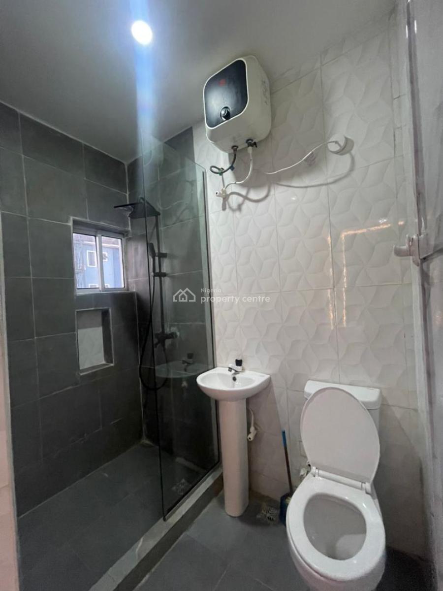 Exquisitely Furnished One-bedroom, 19c Eyiwauwi Street Off Fadipe Street, Shomolu, Lagos, House Short Let