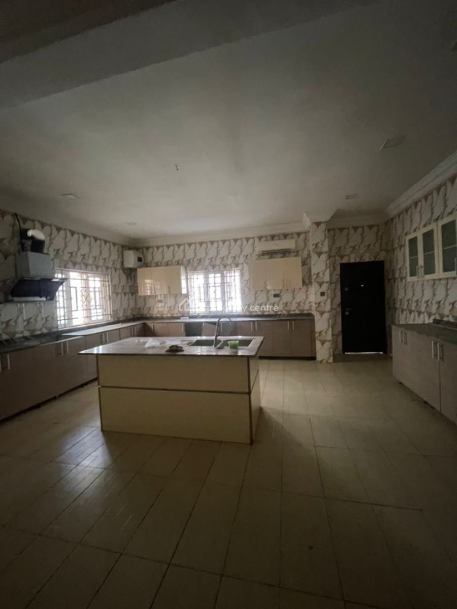 6 Bedroom Fully Detached Duplex and 3 Rooms Bq, Guzape District, Abuja, Detached Duplex for Rent