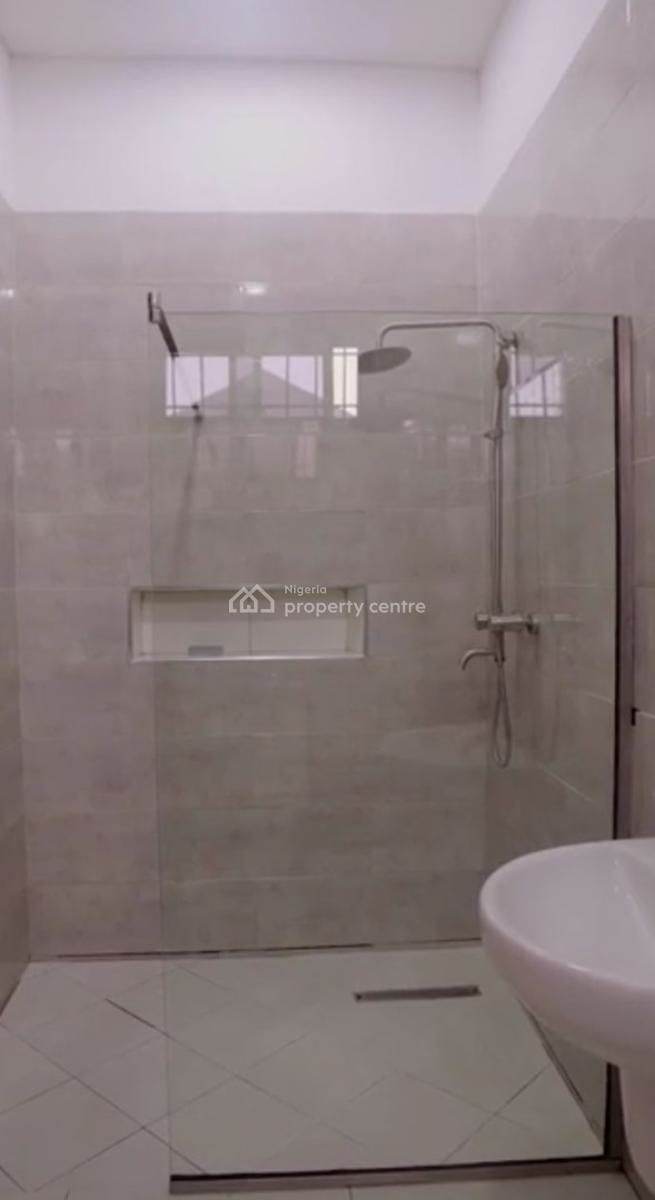 Fully Furnished 3 Bedrooms Apartment, Lekki Phase 1, Lekki, Lagos, Flat / Apartment for Rent