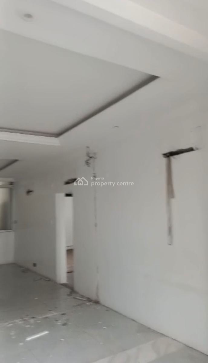 Ground Floor Commercial 3 Bedroom Apartment Perfect for a Restaurant, Victoria Island (vi), Lagos, Restaurant / Bar for Rent