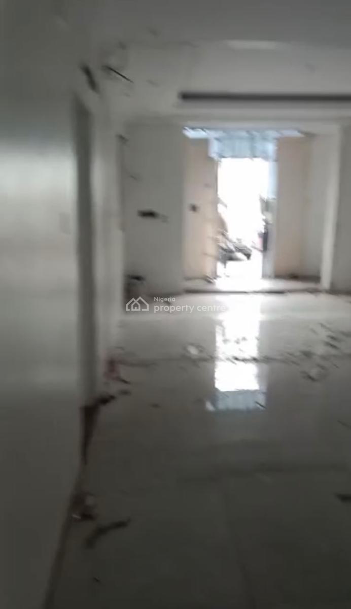 Ground Floor Commercial 3 Bedroom Apartment Perfect for a Restaurant, Victoria Island (vi), Lagos, Restaurant / Bar for Rent