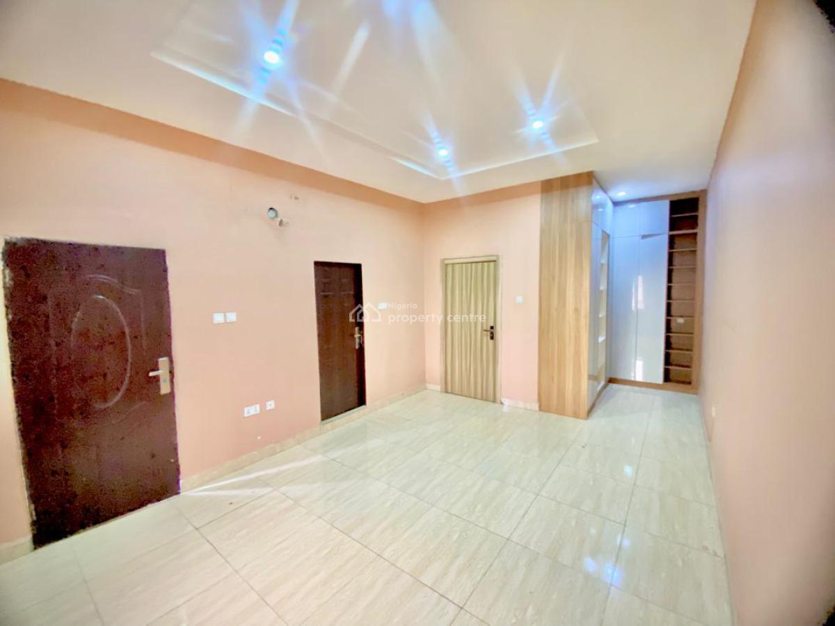 Well Finished 4 Bedroom Terrace Duplex with Bq, Guzape District, Abuja, Terraced Duplex for Sale