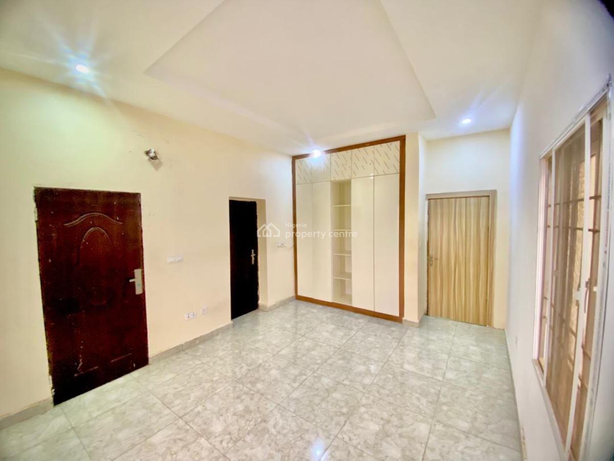 Well Finished 4 Bedroom Terrace Duplex with Bq, Guzape District, Abuja, Terraced Duplex for Sale